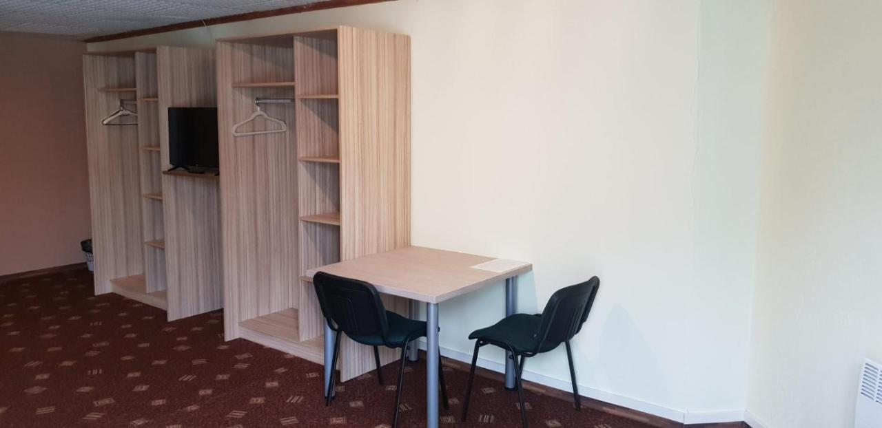 Sveciu Namai- Kazlu Ruda Hotel Bagian luar foto
